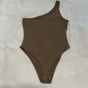 SHEIN 4 different bodysuit bundle